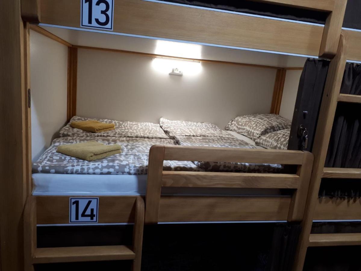 Hostel Railway Ljubljana Ngoại thất bức ảnh