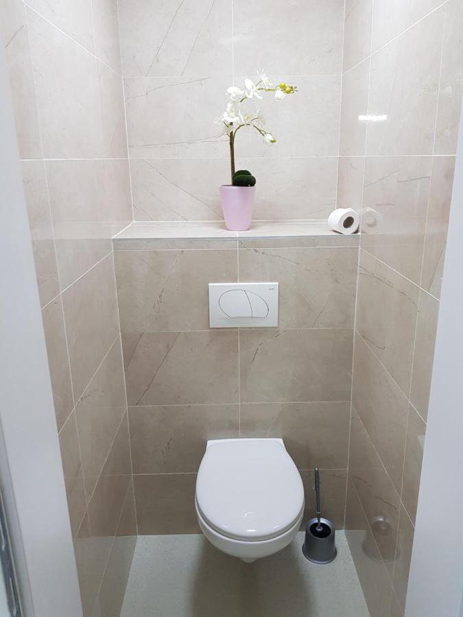 Hostel Railway Ljubljana Ngoại thất bức ảnh
