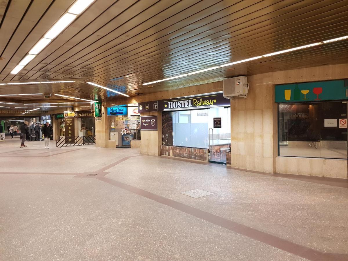 Hostel Railway Ljubljana Ngoại thất bức ảnh